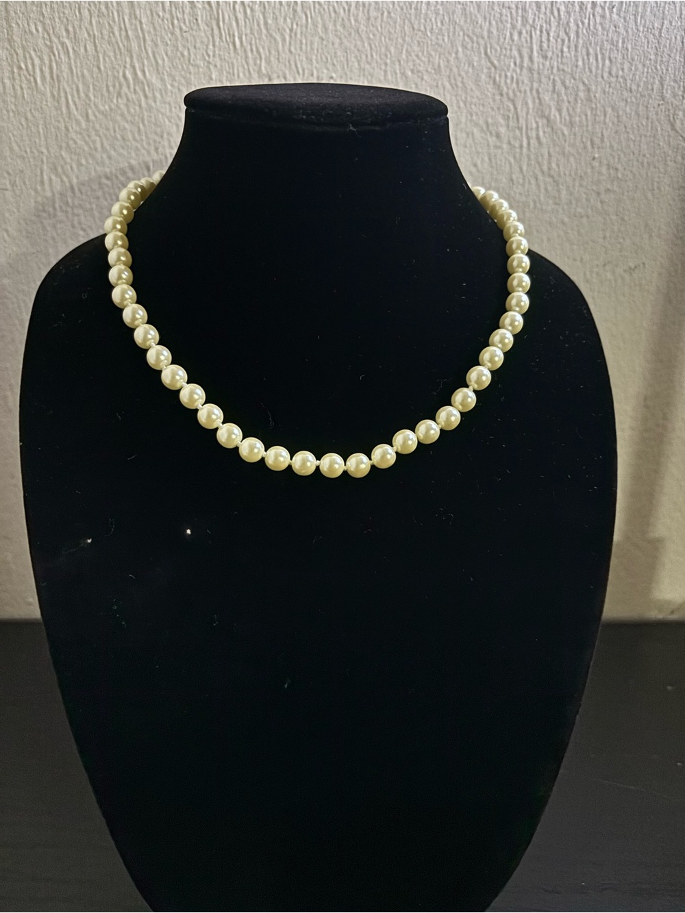 Vintage Avon Faux Pearl Necklace Cream 18" Single Strand